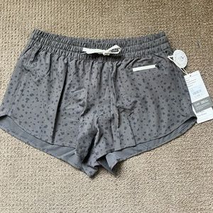 NWT vuori shorts